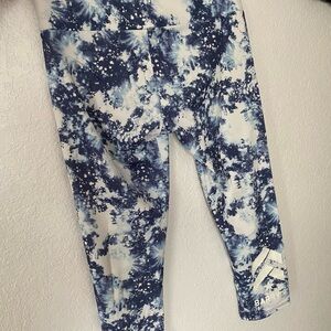 Barry’s Bootcamp / Onzie capri leggings